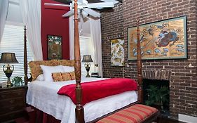 The Bed And Breakfast Inn Savannah